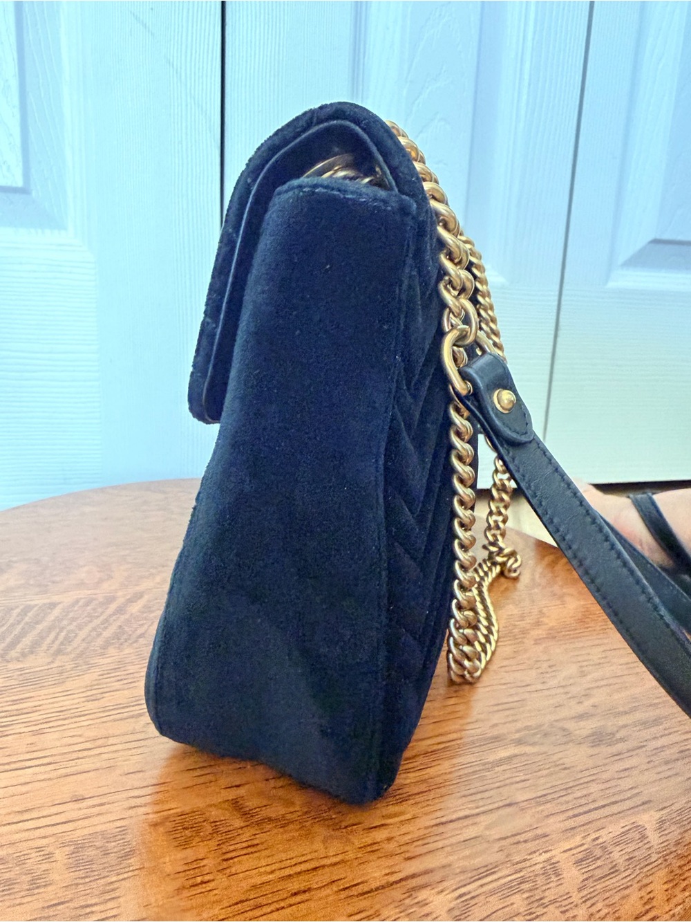 Gucci Marmont Black Velvet Dragon Embroidered Bag with Gold Hardware - Picture 6 of 16